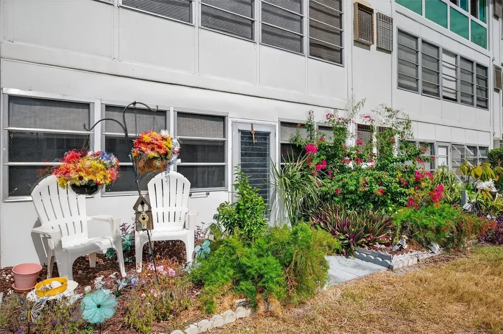 11100 86th Avenue Seminole FL 33772