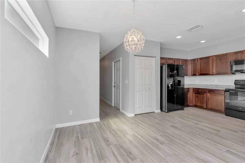 4035 11th Street E Bradenton FL 34208
