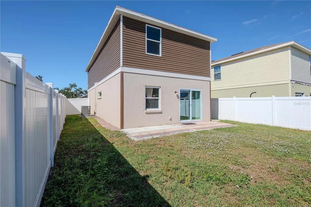 4035 11th Street E Bradenton FL 34208