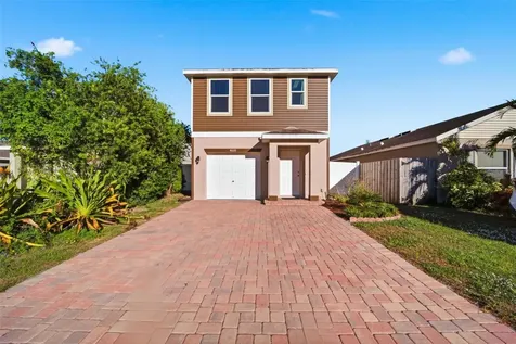 4035 11th Street E Bradenton FL 34208