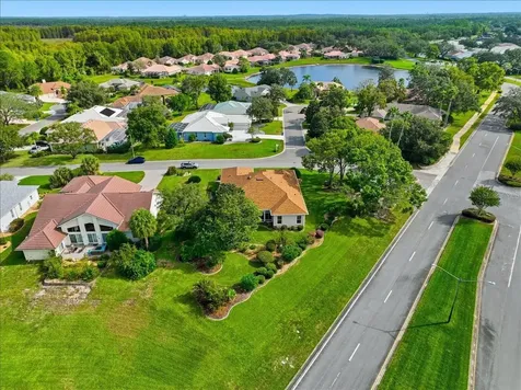10051 Lenox Boulevard Weeki Wachee FL 34613