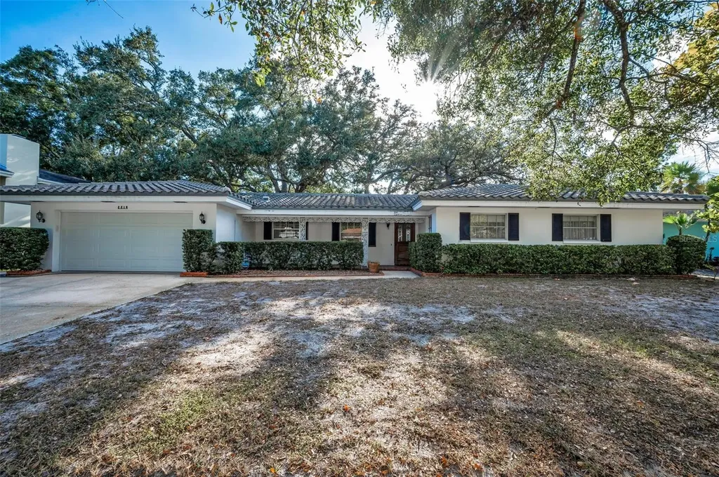 2218 Hennesen Drive Clearwater FL 33764