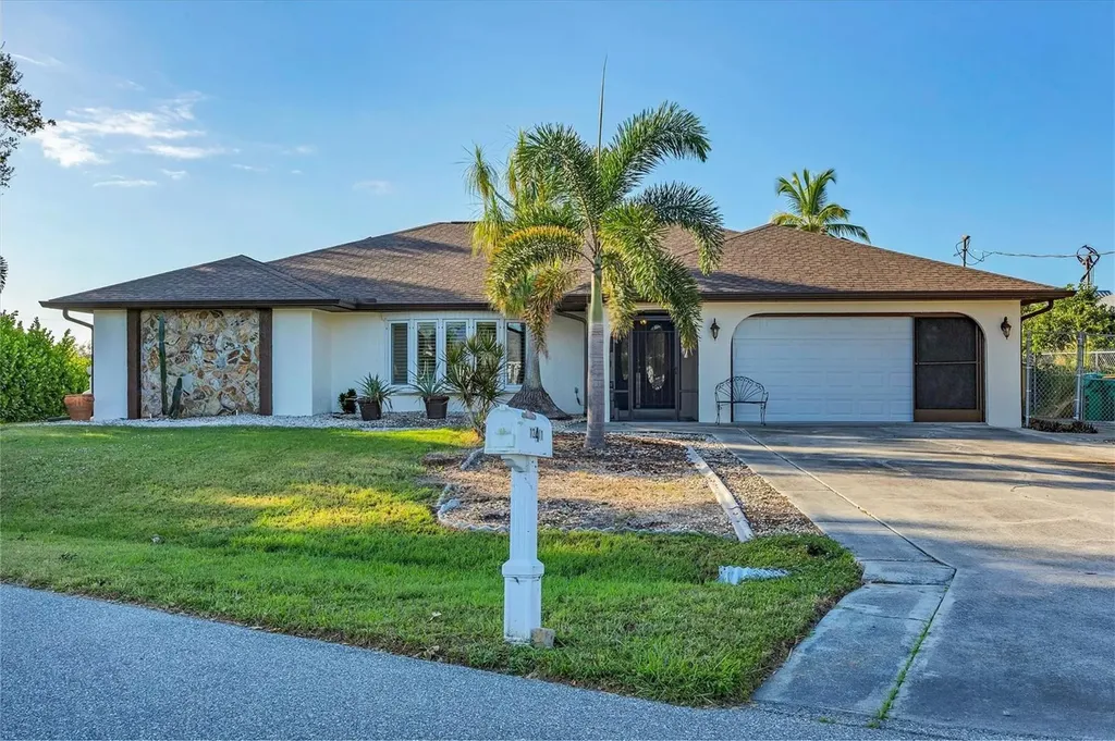 12411 Cole Avenue Port Charlotte FL 33981