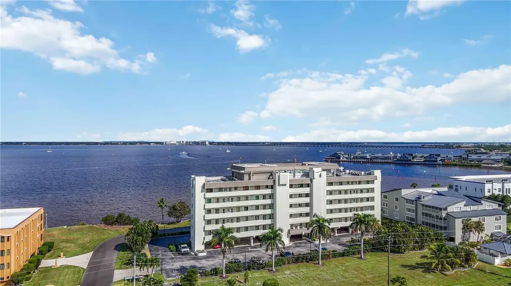 1500 Park Beach Circle Punta Gorda FL 33950