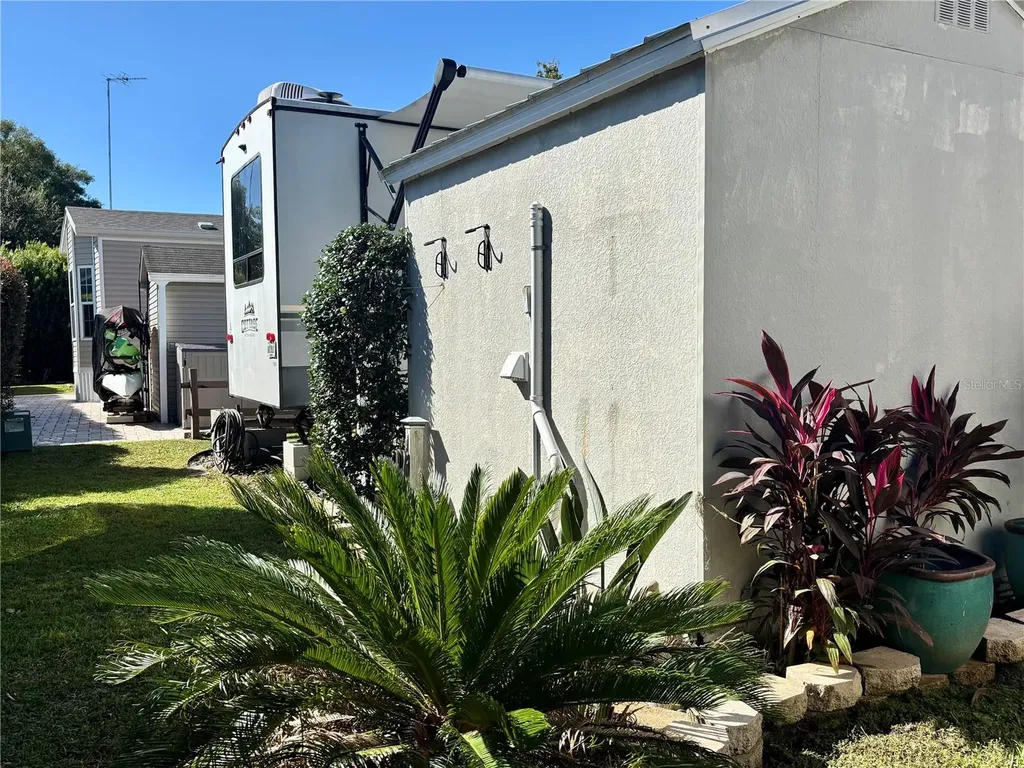 3259 NE 102nd Avenue Road Silver Springs FL 34488
