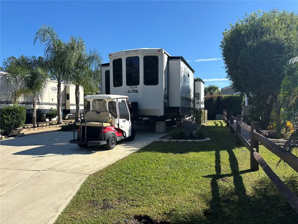 3259 NE 102nd Avenue Road Silver Springs FL 34488