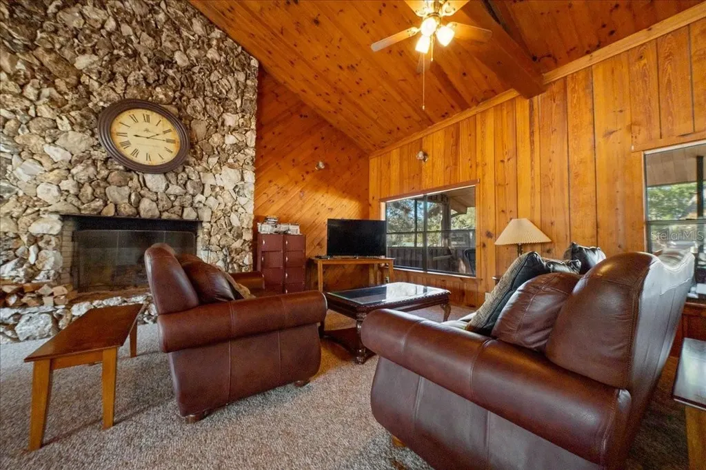 3259 NE 102nd Avenue Road Silver Springs FL 34488