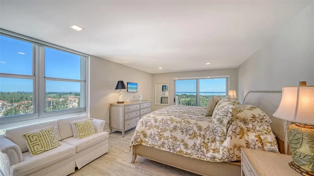 2295 Gulf Of Mexico Drive Longboat Key FL 34228