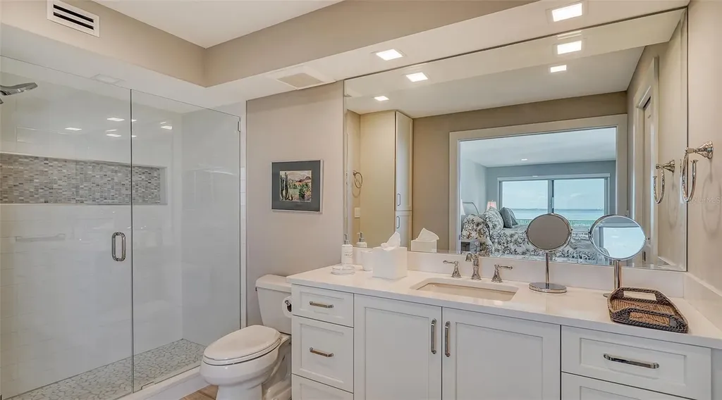 2295 Gulf Of Mexico Drive Longboat Key FL 34228