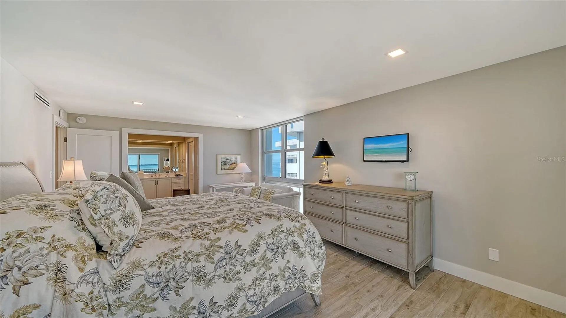 2295 Gulf Of Mexico Drive Longboat Key FL 34228