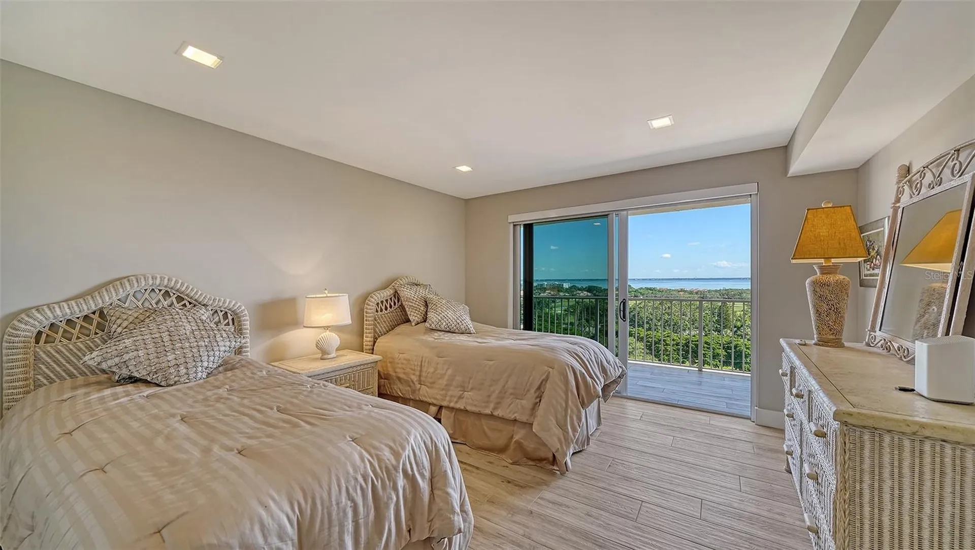 2295 Gulf Of Mexico Drive Longboat Key FL 34228