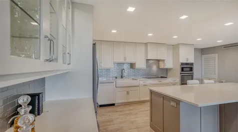 2295 Gulf Of Mexico Drive Longboat Key FL 34228