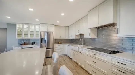 2295 Gulf Of Mexico Drive Longboat Key FL 34228