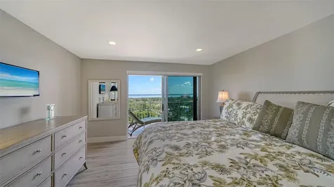 2295 Gulf Of Mexico Drive Longboat Key FL 34228