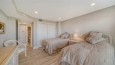 2295 Gulf Of Mexico Drive Longboat Key FL 34228