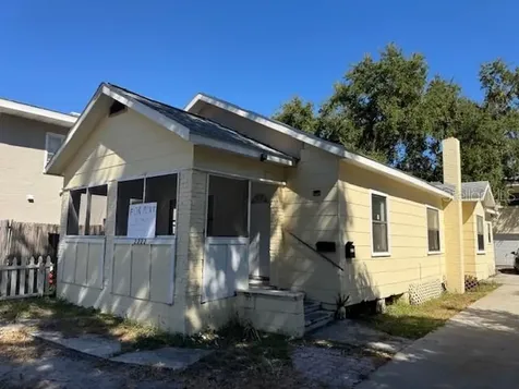 2222 10th Street S St Petersburg FL 33705