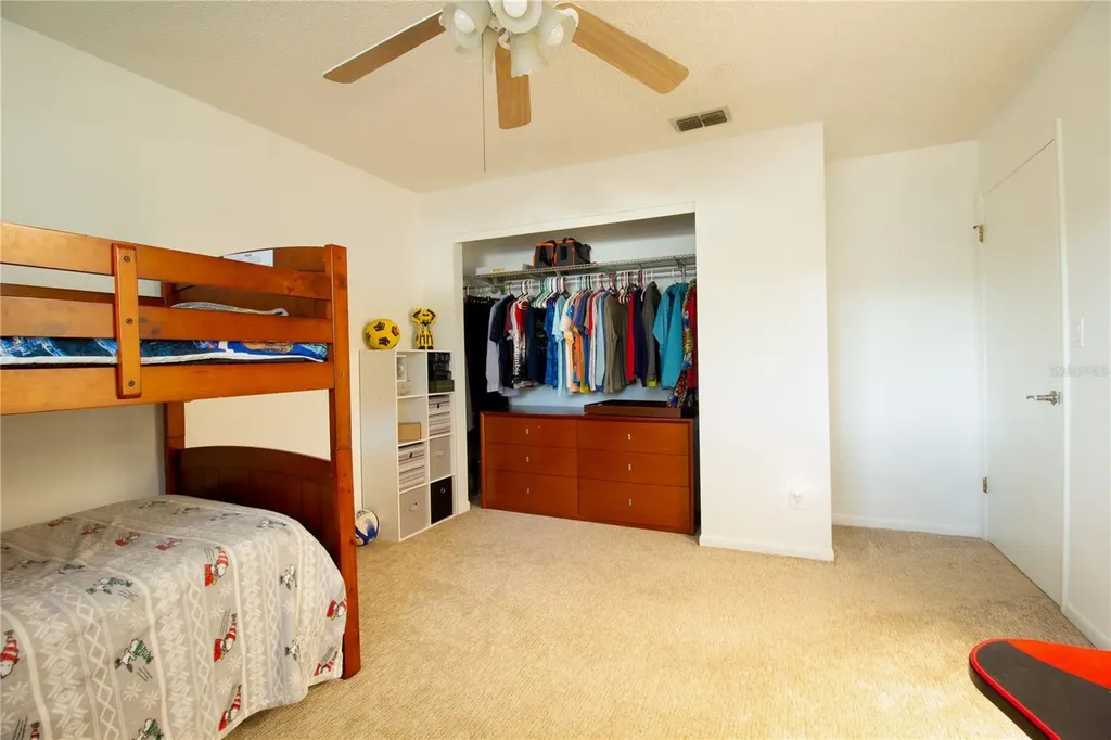 547 Oleander Way S St Petersburg FL 33707