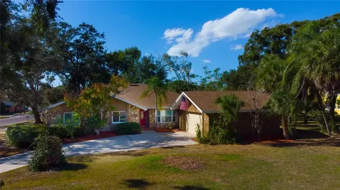 547 Oleander Way S St Petersburg FL 33707