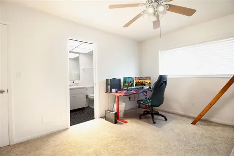 547 Oleander Way S St Petersburg FL 33707