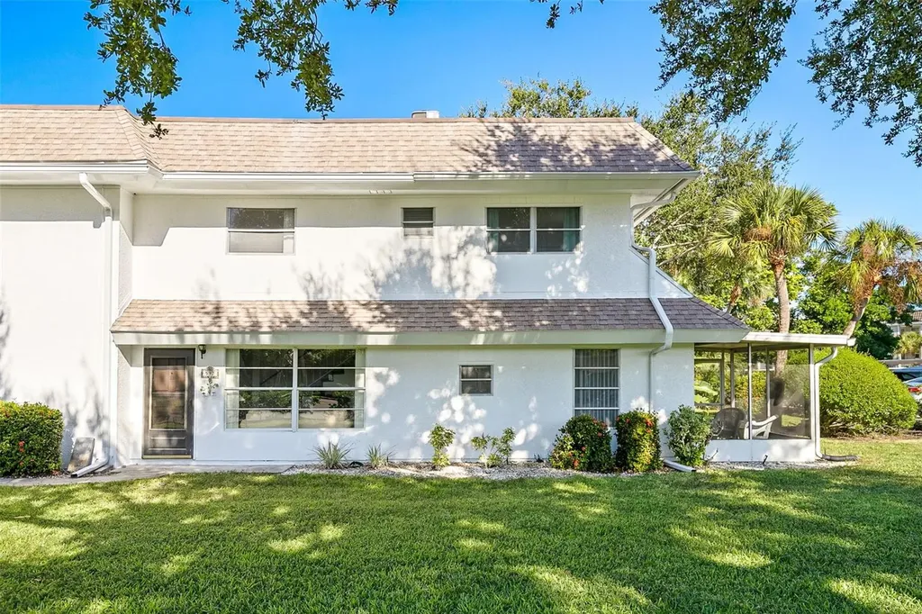 597 Sutton Place Longboat Key FL 34228
