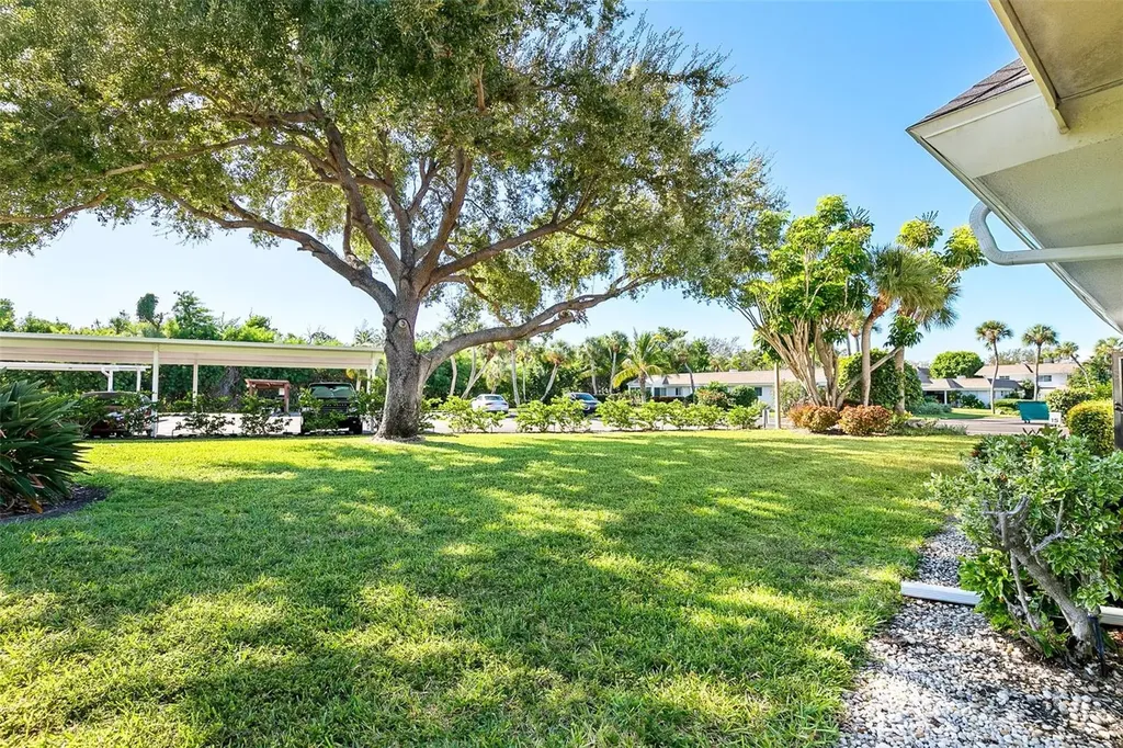 597 Sutton Place Longboat Key FL 34228