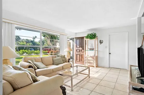 597 Sutton Place Longboat Key FL 34228