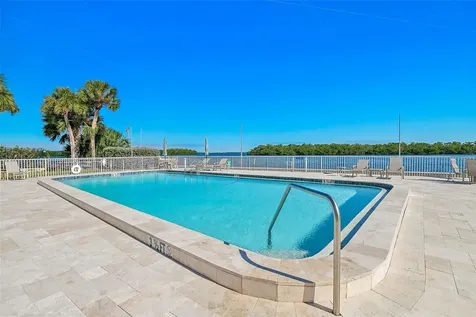 597 Sutton Place Longboat Key FL 34228