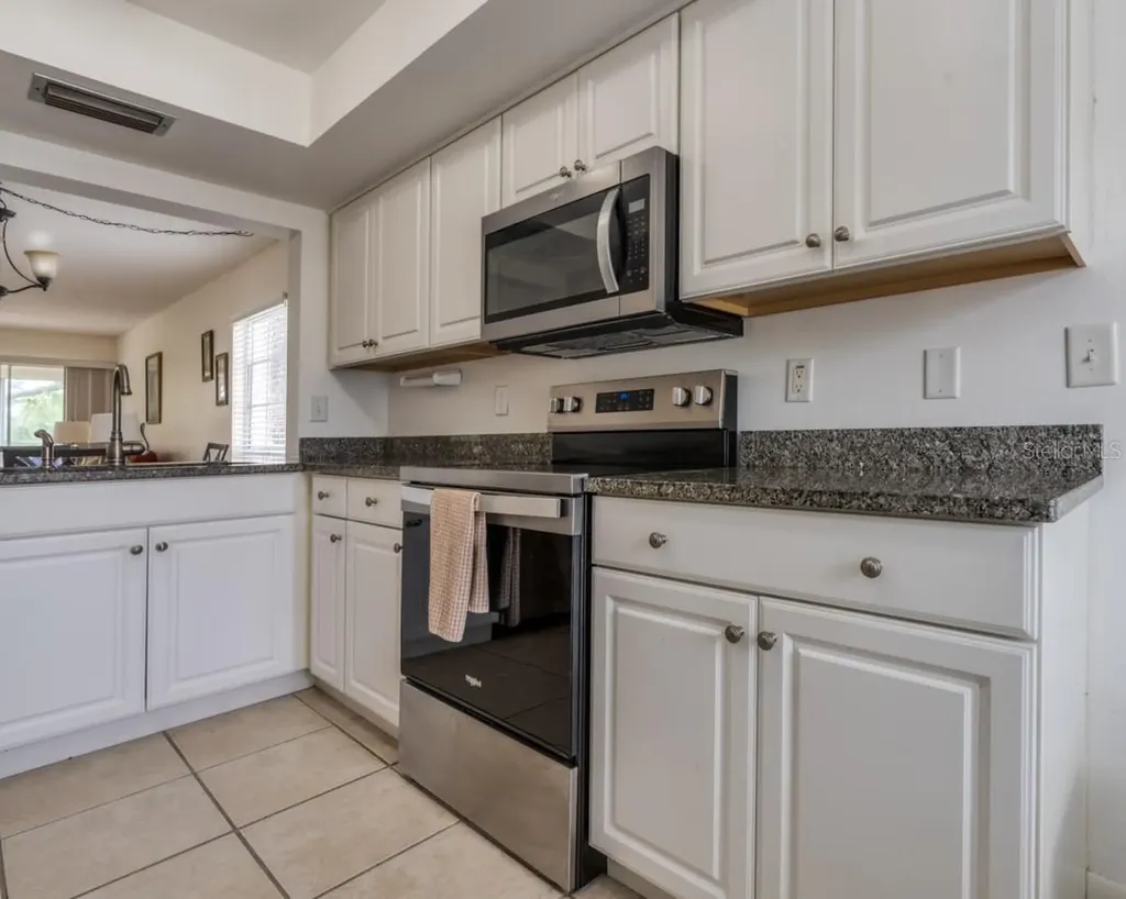 5242 Wedgewood Lane Sarasota FL 34235