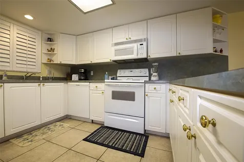 1571 S Atlantic Avenue New Smyrna Beach FL 32169
