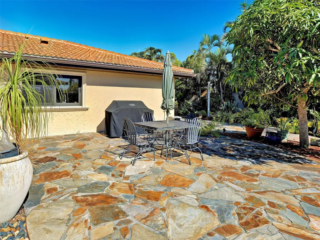 107 Free Court SE Port Charlotte FL 33952