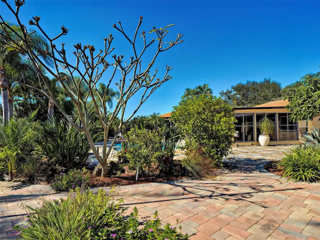 107 Free Court SE Port Charlotte FL 33952