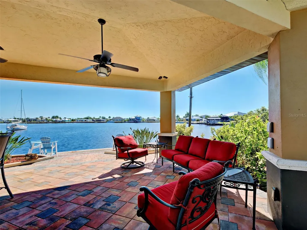 107 Free Court SE Port Charlotte FL 33952