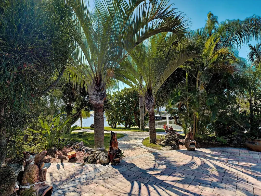 107 Free Court SE Port Charlotte FL 33952