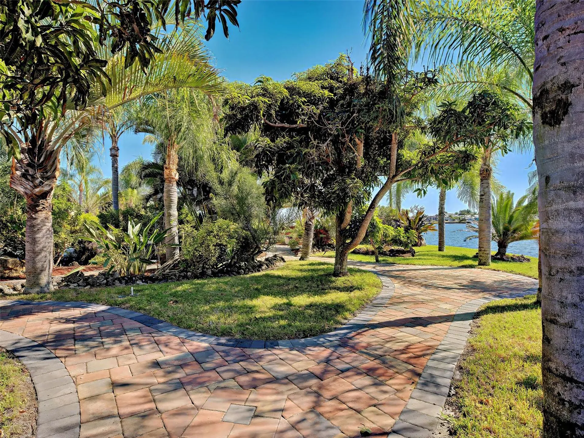 107 Free Court SE Port Charlotte FL 33952