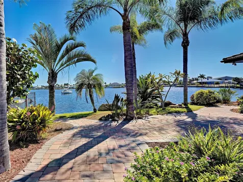 107 Free Court SE Port Charlotte FL 33952