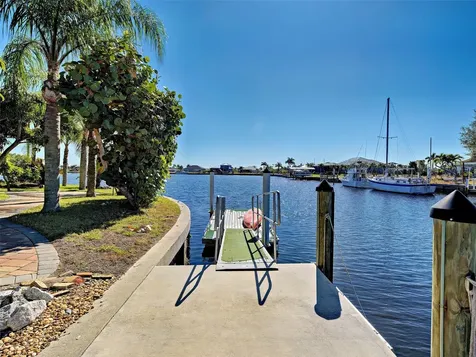 107 Free Court SE Port Charlotte FL 33952