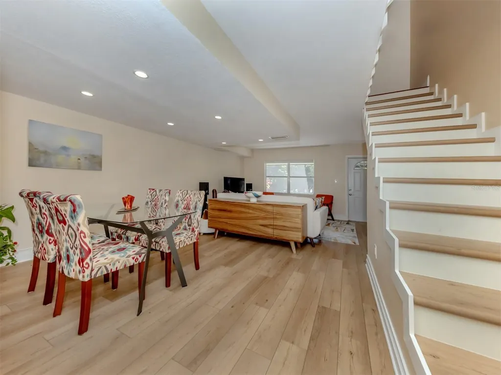 3208 Ramblewood Drive N Sarasota FL 34237