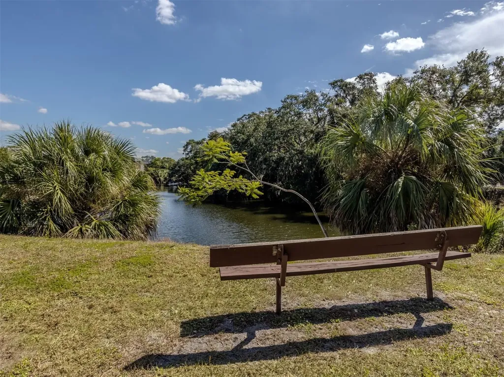 3208 Ramblewood Drive N Sarasota FL 34237
