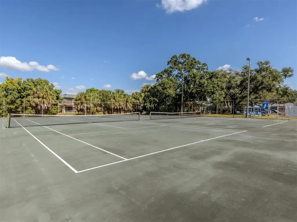 3208 Ramblewood Drive N Sarasota FL 34237
