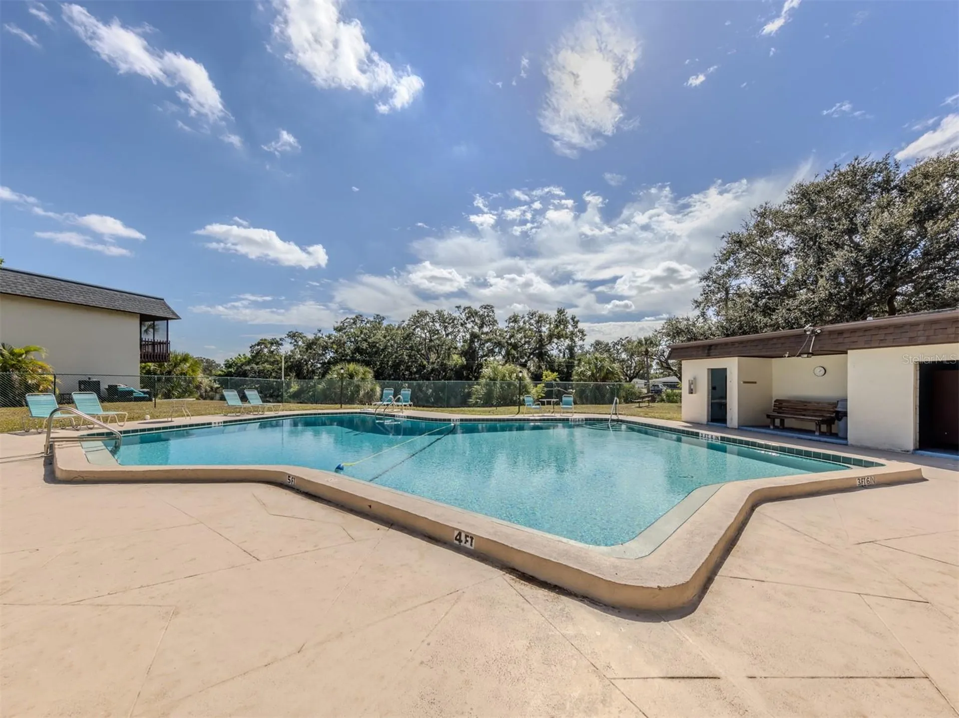 3208 Ramblewood Drive N Sarasota FL 34237