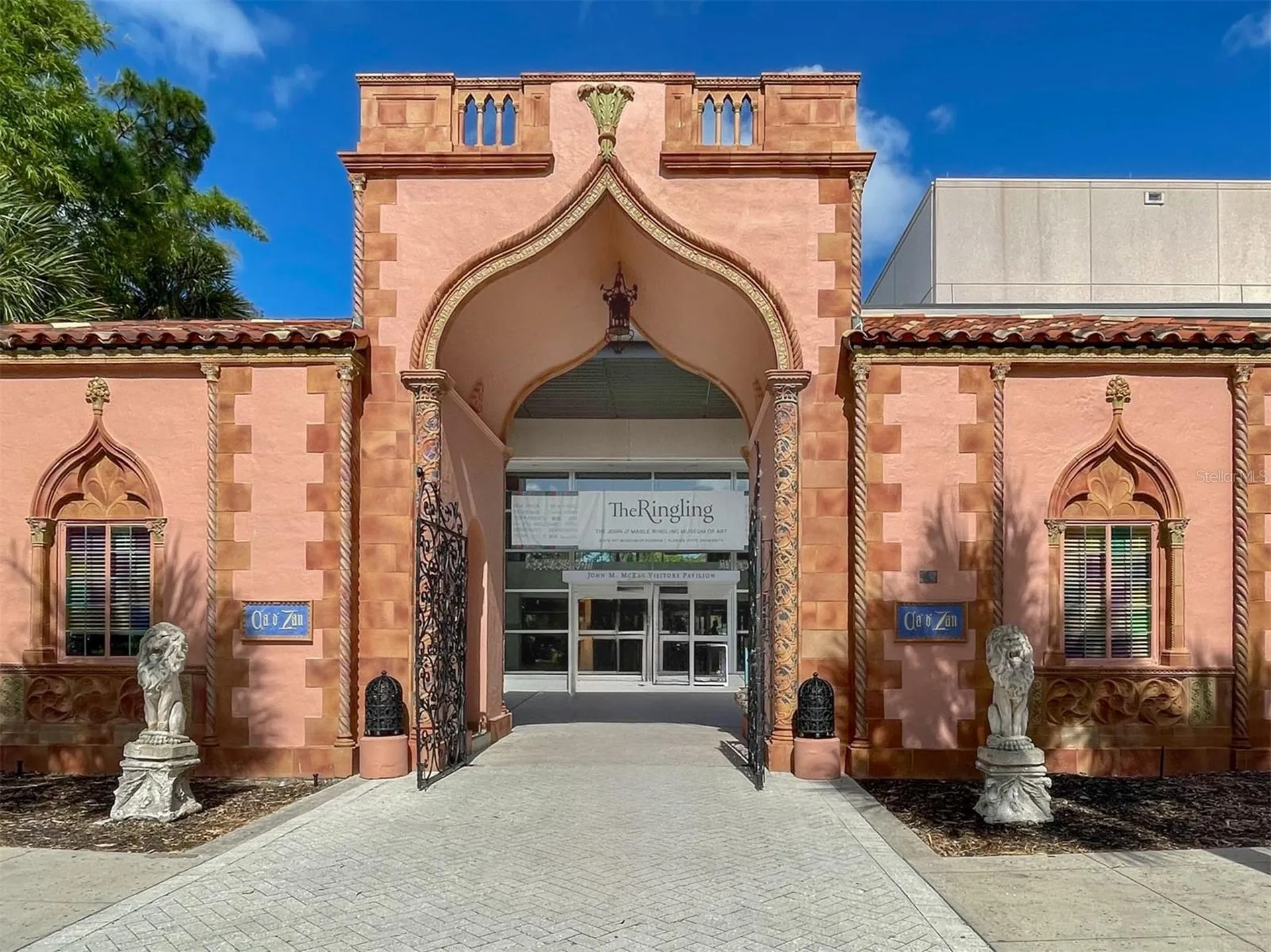 3208 Ramblewood Drive N Sarasota FL 34237