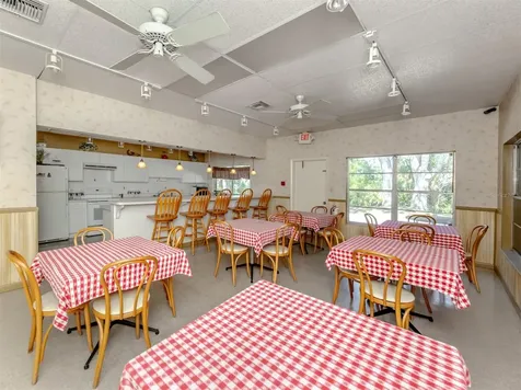 3208 Ramblewood Drive N Sarasota FL 34237