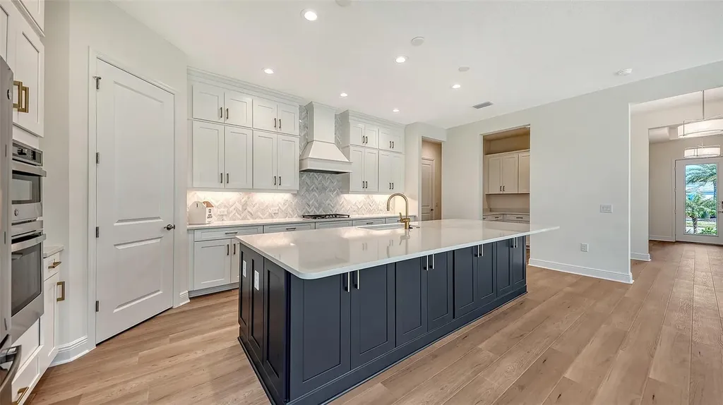 18723 Toulon Court Venice FL 34293