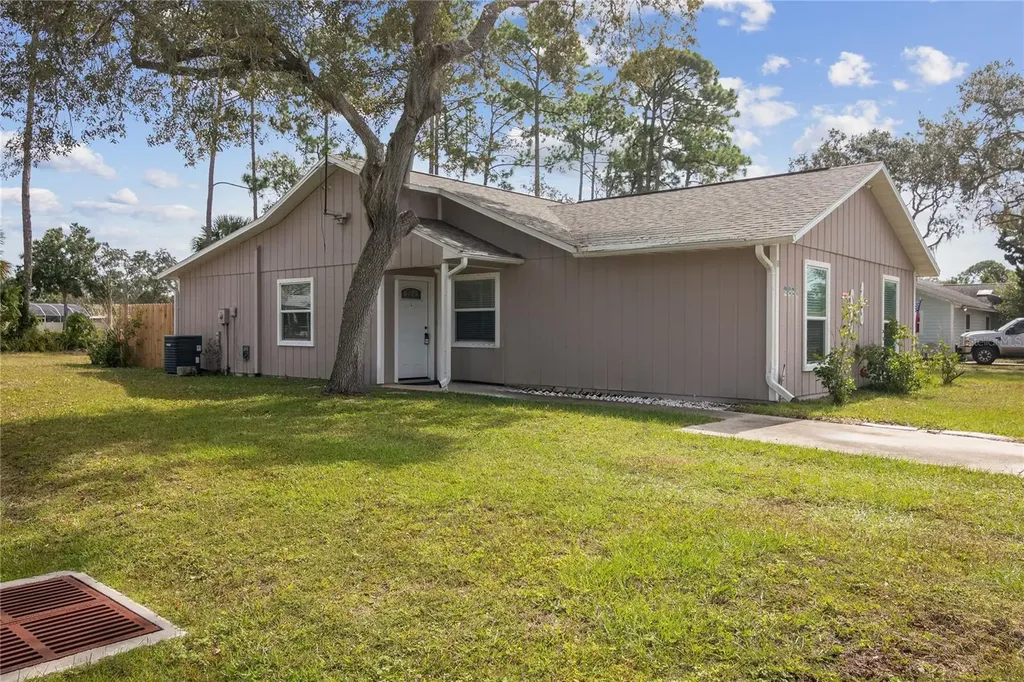 2835 Nordman Avenue New Smyrna Beach FL 32168