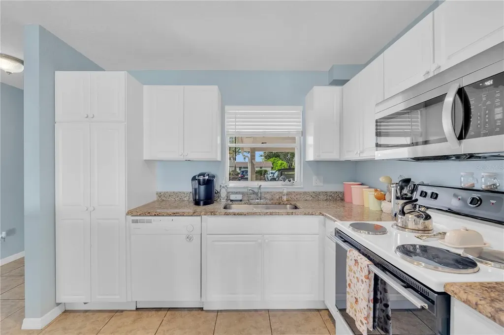 2401 Riverbluff Parkway Sarasota FL 34231
