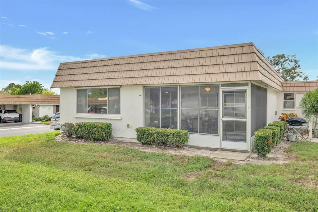 2401 Riverbluff Parkway Sarasota FL 34231
