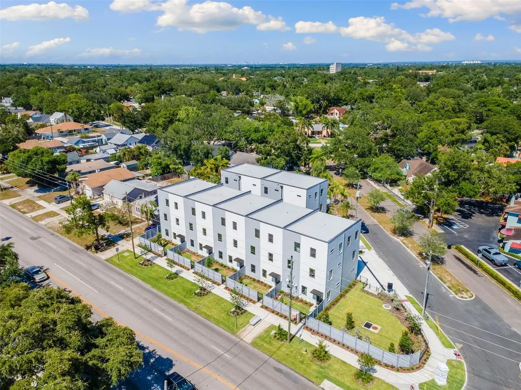 2205 16th Street N St Petersburg FL 33704