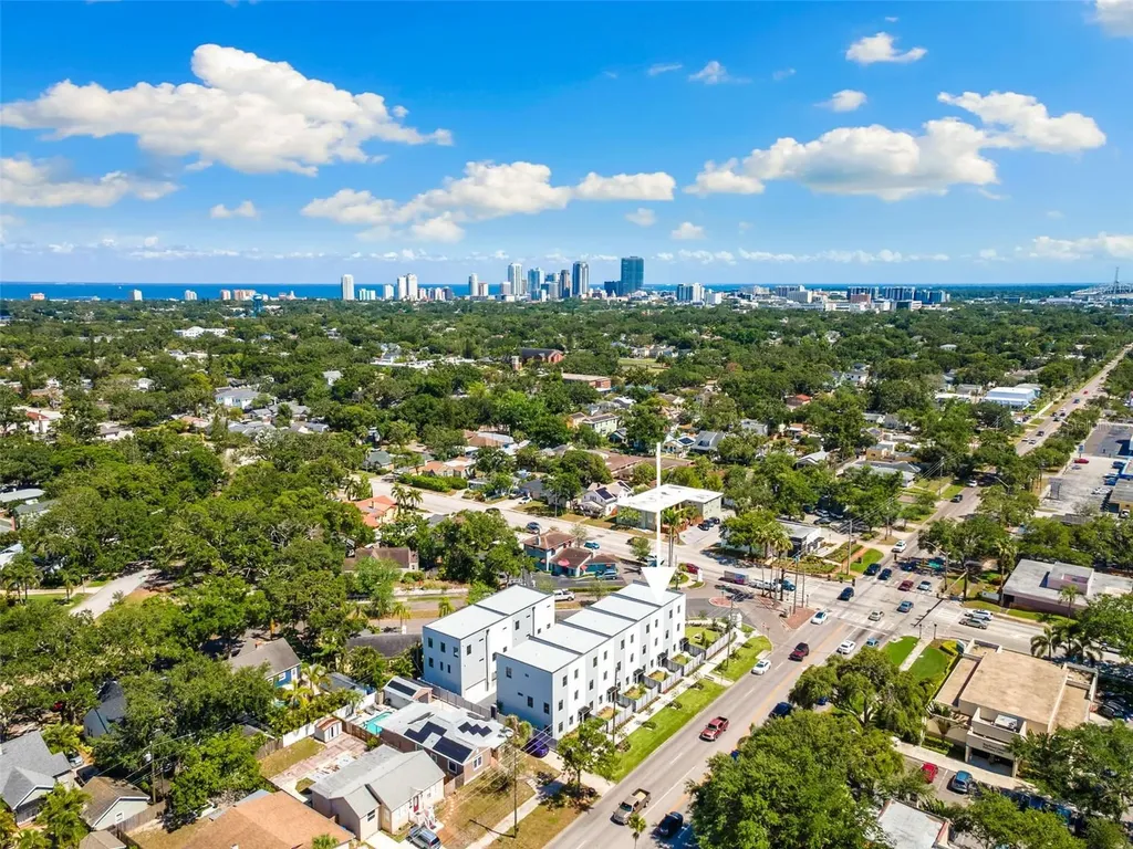 2205 16th Street N St Petersburg FL 33704