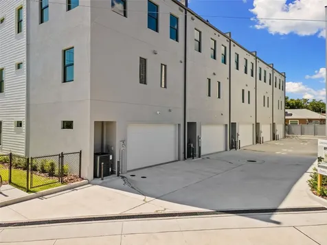 2205 16th Street N St Petersburg FL 33704