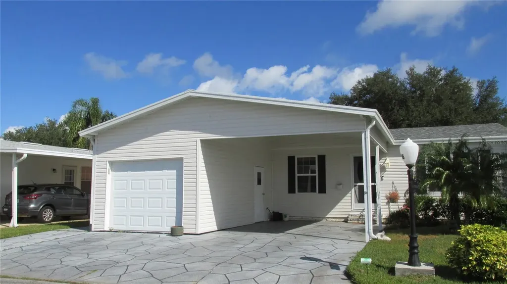 16 Edinburgh Drive Haines City FL 33844